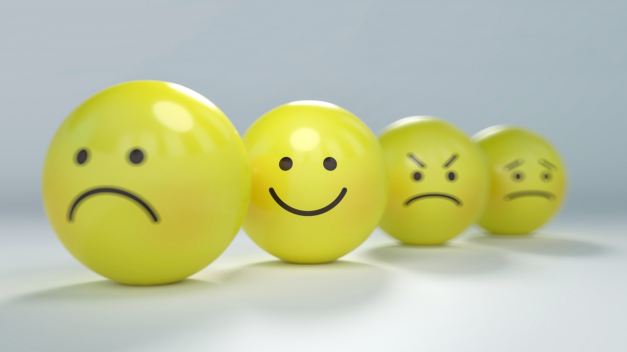 A mosolygás csökkenti a feszültségünket és a stresszt